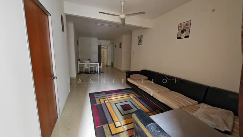 Kondominium untuk Disewa di Platinum Hill PV 8 - Jeannie Teoh - Living Room - PropertyGuru.com.my