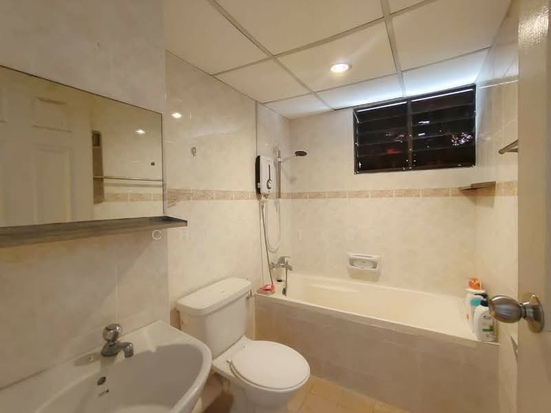 Condominium for Sale at Grand View - Chris Teoh - Bathroom - PropertyGuru.com.my