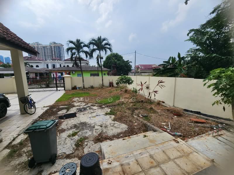 Rumah Banglo untuk Dijual di Kampung Mohd Amin (Johor Bahru) - Yucong . - Exterior - PropertyGuru.com.my