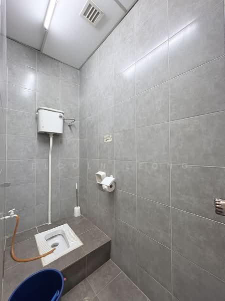 Kilang untuk Disewa di Semtec Technology Park (Semenyih) - Elcoln Leong - Bathroom - PropertyGuru.com.my