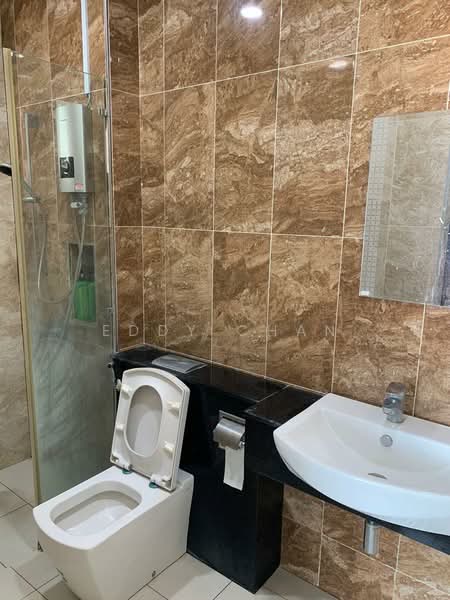 Servis Apartment untuk Dijual di Paragon Residences @ Straits View - Eddy Chan - Bathroom - PropertyGuru.com.my