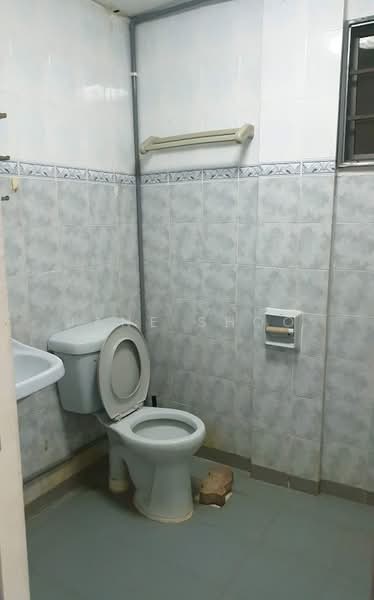 Townhouse for Sale in Bukit Jalil (Kuala Lumpur) - Jane Shoo - Bathroom - PropertyGuru.com.my