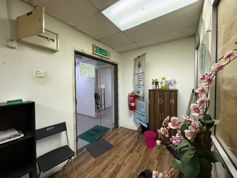 Office for Sale in Ampang (Kuala Lumpur) - Wai Kuen Leong - Entrance - PropertyGuru.com.my