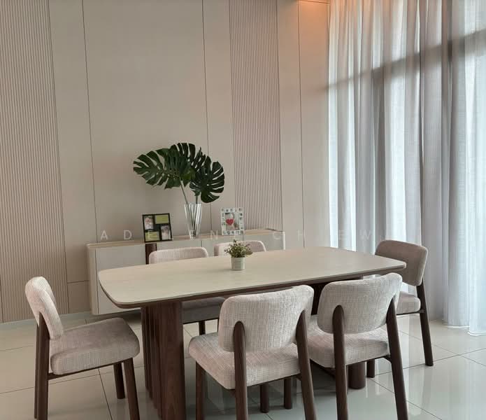 Kondominium untuk Disewa di Tropicana Grande - Adelene Chiew - Dining Room - PropertyGuru.com.my