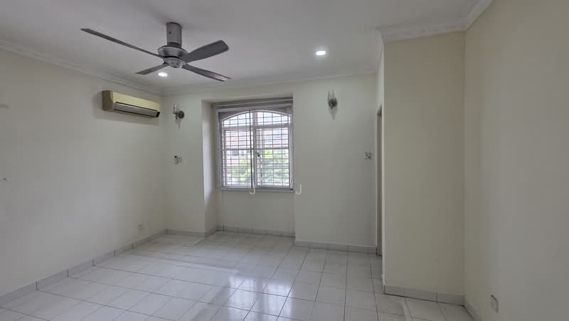 2-storey Terraced House for Sale in Kota Kemuning (Shah Alam) - J J - Interior - PropertyGuru.com.my