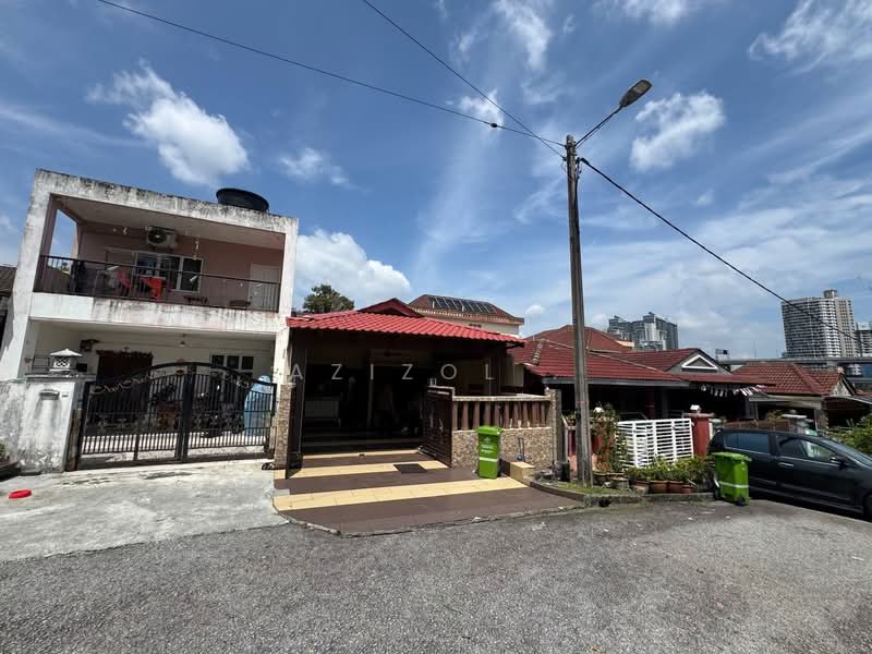 Rumah Teres 1 Tingkat untuk Dijual di Taman Bukit Cheras (Cheras) - Azizol . - Exterior - PropertyGuru.com.my