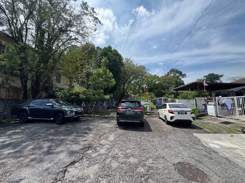 Rumah Teres 1 Tingkat untuk Dijual di Taman Bukit Cheras (Cheras) - Azizol . - Exterior - PropertyGuru.com.my