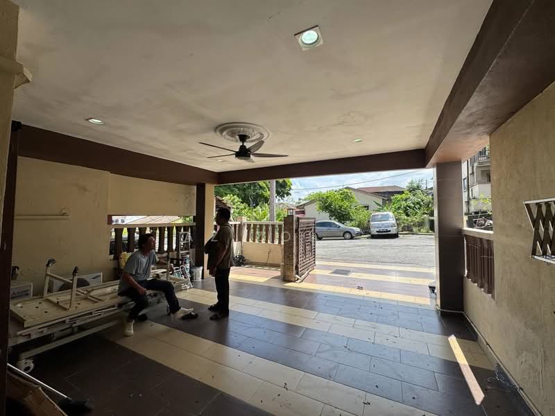 Rumah Teres 1 Tingkat untuk Dijual di Taman Bukit Cheras (Cheras) - Azizol . - Exterior - PropertyGuru.com.my