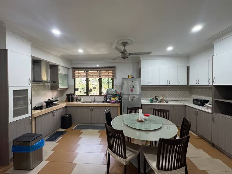 Rumah Teres 1 Tingkat untuk Dijual di Taman Bukit Cheras (Cheras) - Azizol . - Kitchen - PropertyGuru.com.my