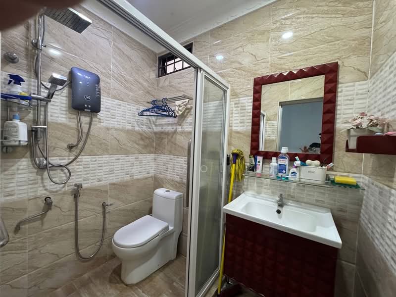 Rumah Teres 1 Tingkat untuk Dijual di Taman Bukit Cheras (Cheras) - Azizol . - Bathroom - PropertyGuru.com.my