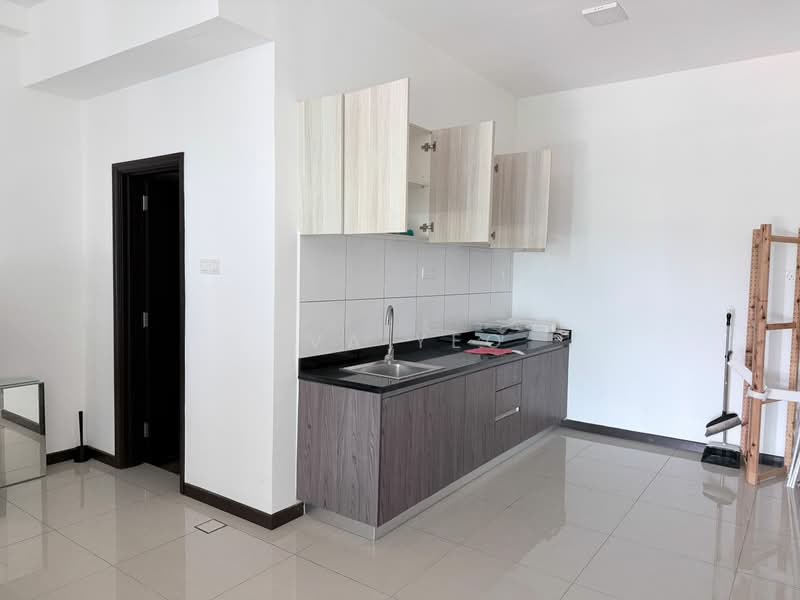 Service Residence for Sale at Molek Regency - Eva Yeo - Kitchen - PropertyGuru.com.my