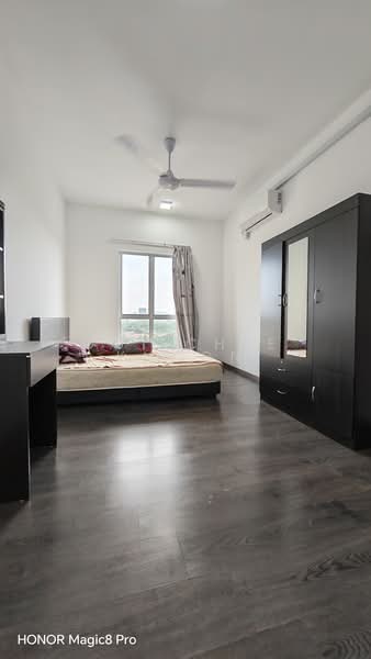 Pangsapuri untuk Dijual di Residensi Pauh Permai - Ooi Chee Khoon - Bedroom - PropertyGuru.com.my