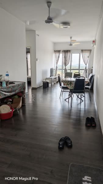 Pangsapuri untuk Dijual di Residensi Pauh Permai - Ooi Chee Khoon - Living Room - PropertyGuru.com.my