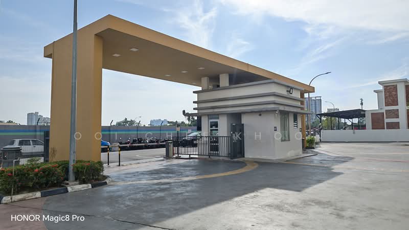 Pangsapuri untuk Dijual di Residensi Pauh Permai - Ooi Chee Khoon - Exterior - PropertyGuru.com.my