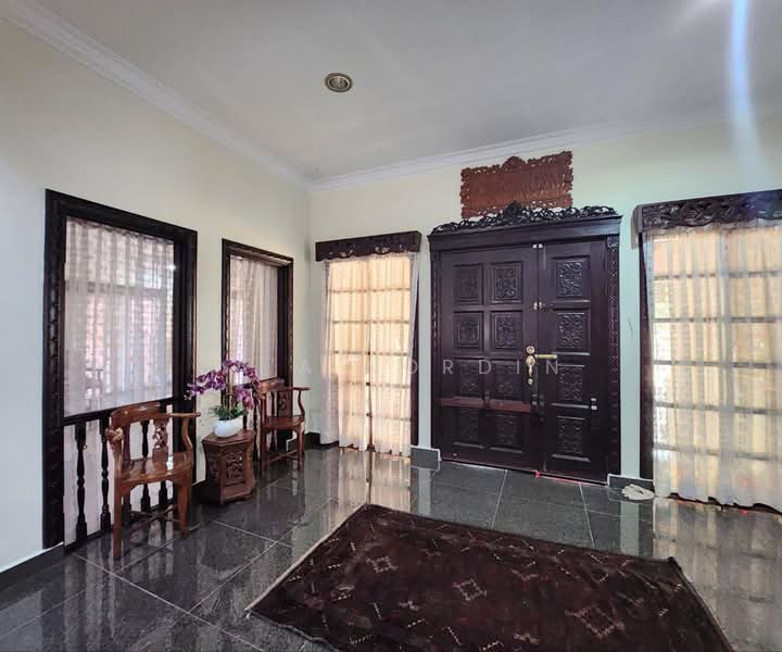 Bungalow for Sale in Subang Bestari (Shah Alam) - Sa'a Nordin - Entrance - PropertyGuru.com.my