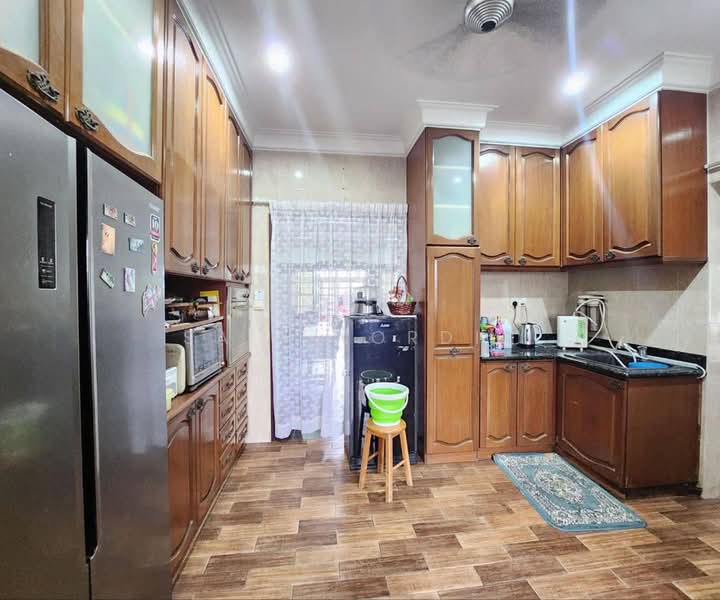 Bungalow for Sale in Subang Bestari (Shah Alam) - Sa'a Nordin - Kitchen - PropertyGuru.com.my