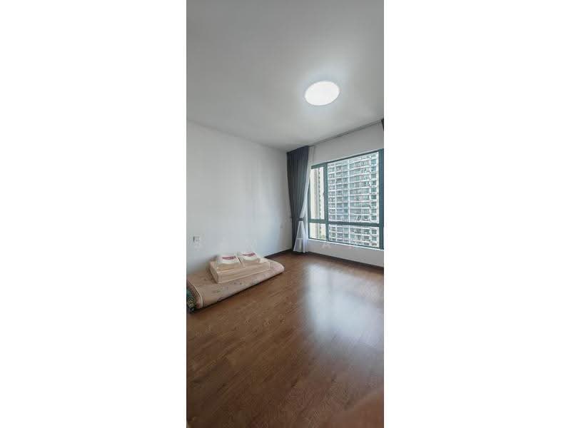 Kediaman Servis untuk Dijual di Country Garden Central Park - Sam Tan - Bedroom - PropertyGuru.com.my