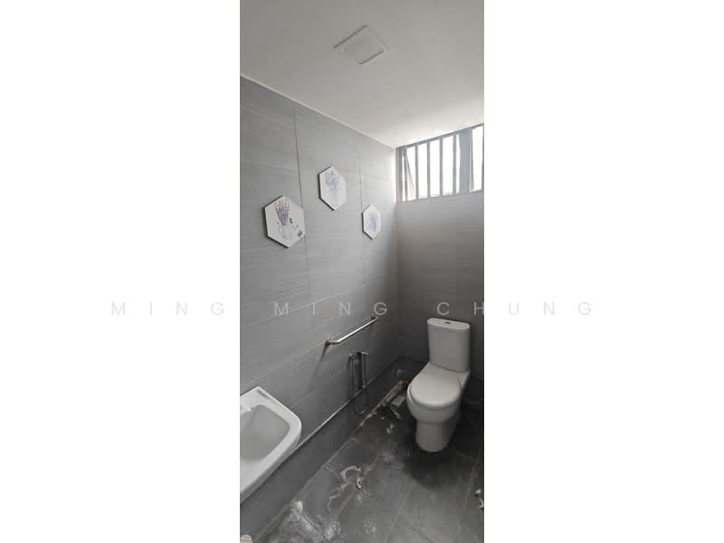 Shop / Office for Rent in Bandar Kajang (Kajang) - Ming Ming Chung - Bathroom - PropertyGuru.com.my