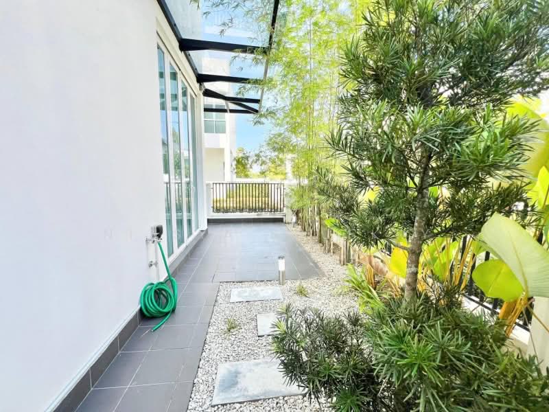 Rumah Teres 2 Tingkat untuk Dijual di Eco Forest (Semenyih) - Niesya Shuekry - Exterior - PropertyGuru.com.my