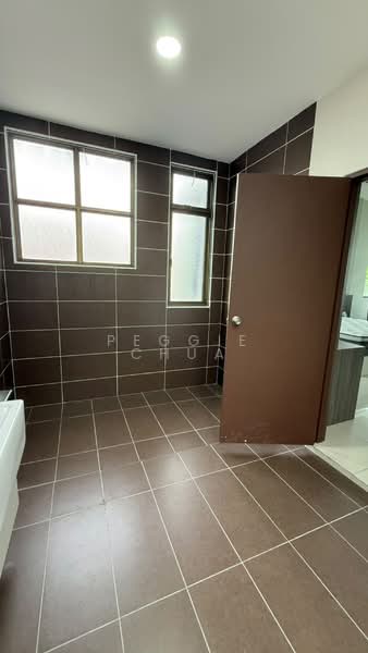Semi-Detached House for Sale in Skudai (Johor) - Peggie Chua - Bathroom - PropertyGuru.com.my