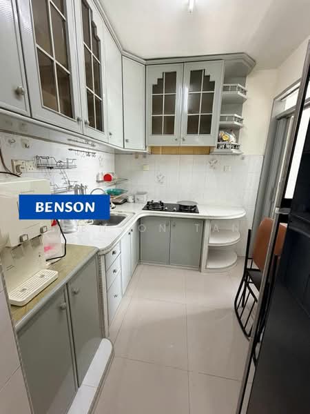 Pangsapuri untuk Disewa di Desa Permata Pearl Block 9 - Benson Tan - Kitchen - PropertyGuru.com.my