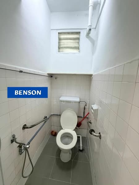 Pangsapuri untuk Disewa di Desa Permata Pearl Block 9 - Benson Tan - Bathroom - PropertyGuru.com.my