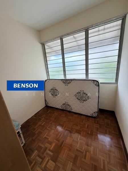 Pangsapuri untuk Disewa di Desa Permata Pearl Block 9 - Benson Tan - Bedroom - PropertyGuru.com.my