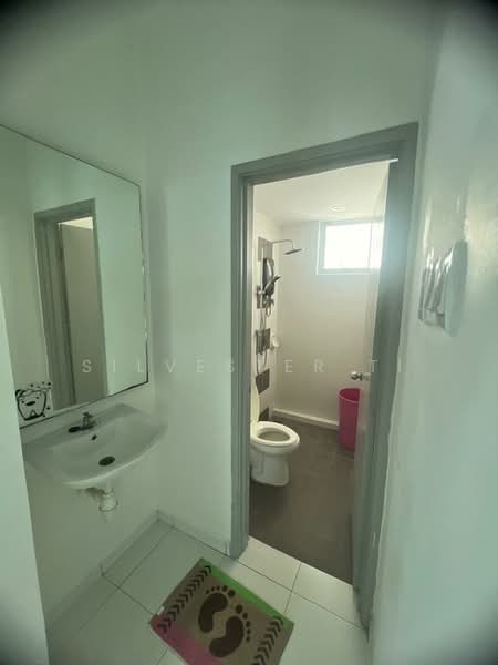 Kondominium untuk Disewa di The Golden Triangle Condominium - Silvester Ti - Bathroom - PropertyGuru.com.my
