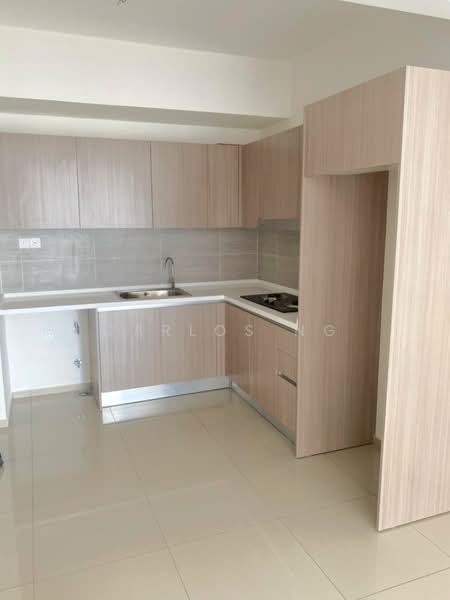 Servis Apartment untuk Dijual di Gravit8, Klang - Carlos Ng - Kitchen - PropertyGuru.com.my