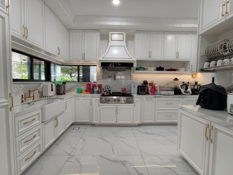 Bungalow for Sale in Senibong (Permas Jaya) - Kok Hui - Kitchen - PropertyGuru.com.my