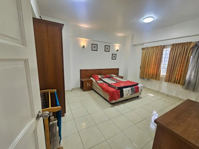 Kondominium untuk Dijual di Putra Court - Ken Ler - Bedroom - PropertyGuru.com.my