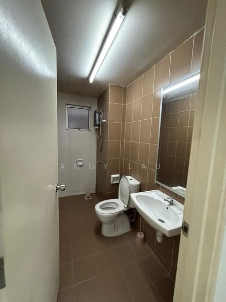 Servis Apartment untuk Dijual di The Arc - Andy Lau - Bathroom - PropertyGuru.com.my
