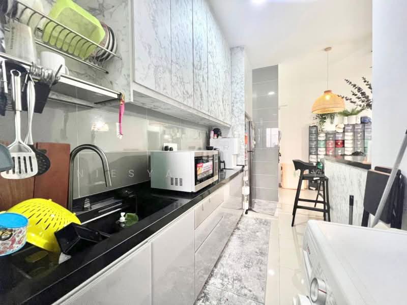 Kondominium untuk Dijual di 99 Residence - Niesya Shuekry - Kitchen - PropertyGuru.com.my