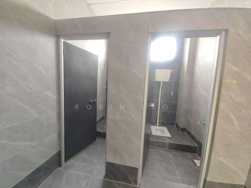 Cluster Factory for Sale in Taman Desa Idaman (Senai) - Robin Teo - Bathroom - PropertyGuru.com.my