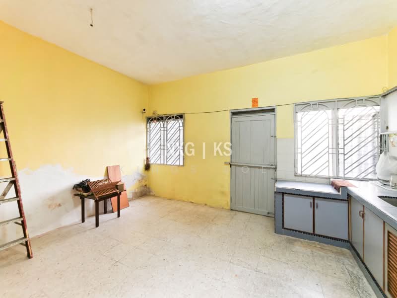 2-storey Terraced House for Sale in Taman Klang Utama (Kapar) - Kings Soe - Kitchen - PropertyGuru.com.my