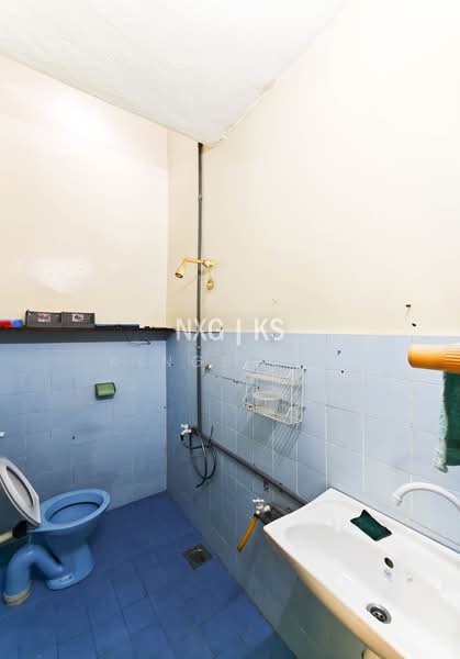 2-storey Terraced House for Sale in Taman Klang Utama (Kapar) - Kings Soe - Bathroom - PropertyGuru.com.my
