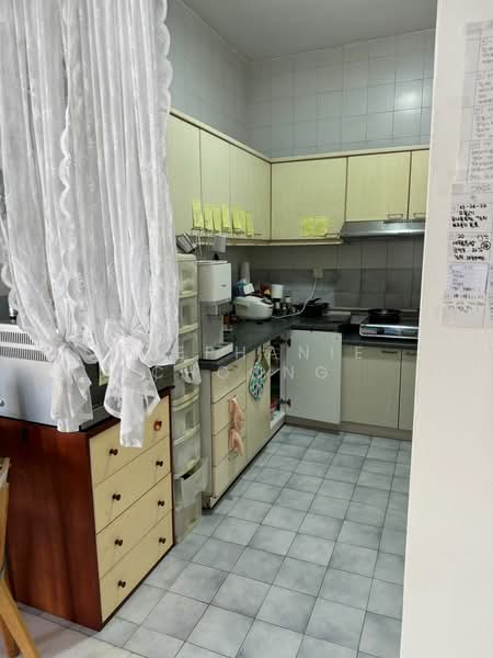 Kondominium untuk Dijual di Eastside @ One Ampang Avenue - Stephanie Choong - Kitchen - PropertyGuru.com.my