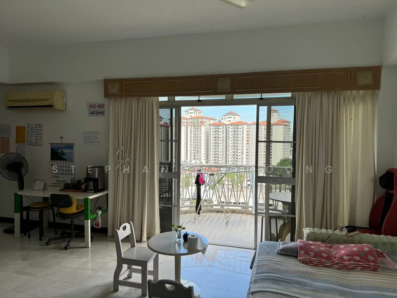 Kondominium untuk Dijual di Eastside @ One Ampang Avenue - Stephanie Choong - Living Room - PropertyGuru.com.my