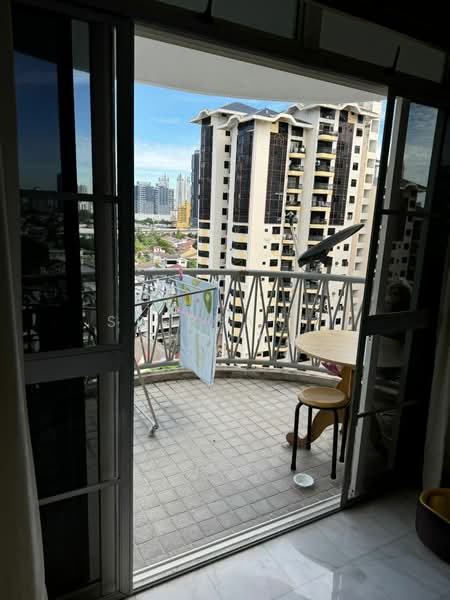 Kondominium untuk Dijual di Eastside @ One Ampang Avenue - Stephanie Choong - Balcony - PropertyGuru.com.my