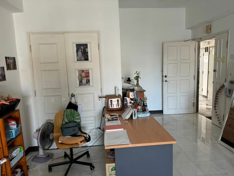 Kondominium untuk Dijual di Eastside @ One Ampang Avenue - Stephanie Choong - Study - PropertyGuru.com.my