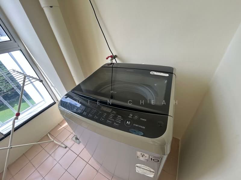 Kondominium untuk Disewa di 1 Persiaran Gurney - Vivien Cheah - Balcony - PropertyGuru.com.my
