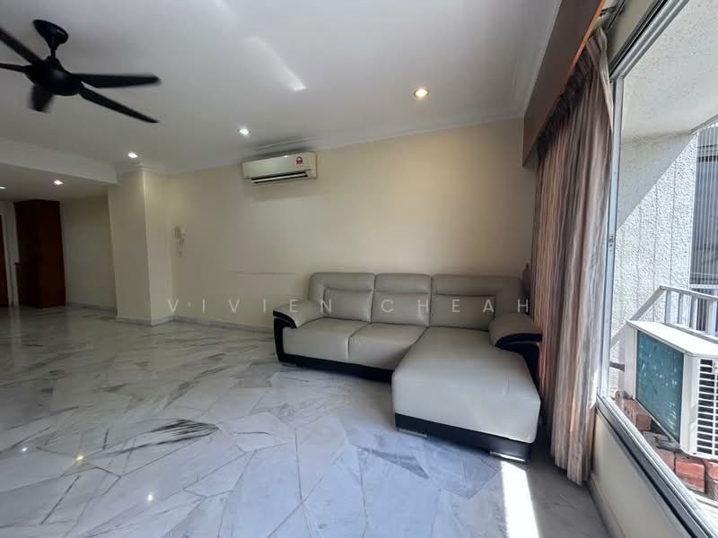 Kondominium untuk Disewa di 1 Persiaran Gurney - Vivien Cheah - Living Room - PropertyGuru.com.my