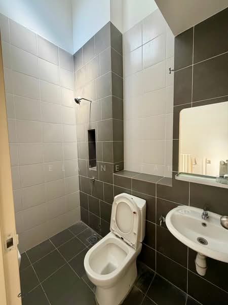 2-storey Terraced House for Rent in Shah Alam (Selangor) - Elaine Tan - Bathroom - PropertyGuru.com.my