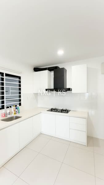 Service Residence for Rent at Huni @ Eco Ardence - Kings Soe - Kitchen - PropertyGuru.com.my