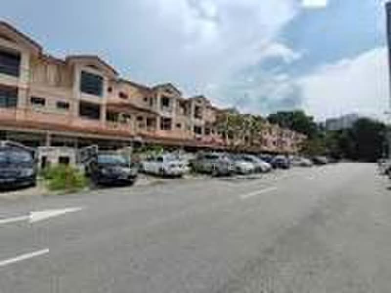 Townhouse for Sale in Petaling Jaya (Selangor) - Lenz Tee - Exterior - PropertyGuru.com.my