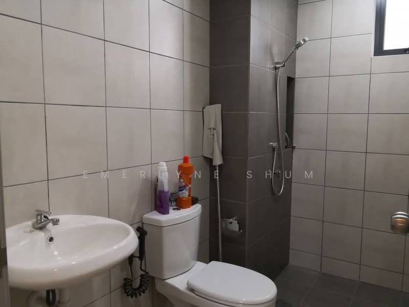 Service Residence for Rent at MIRA at Shorea Park - Emerlyne Shum - Bathroom - PropertyGuru.com.my