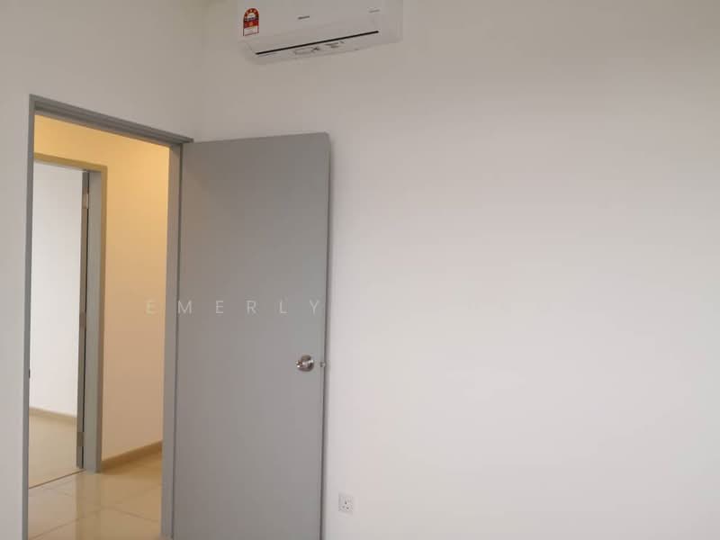 Service Residence for Rent at MIRA at Shorea Park - Emerlyne Shum - Interior - PropertyGuru.com.my