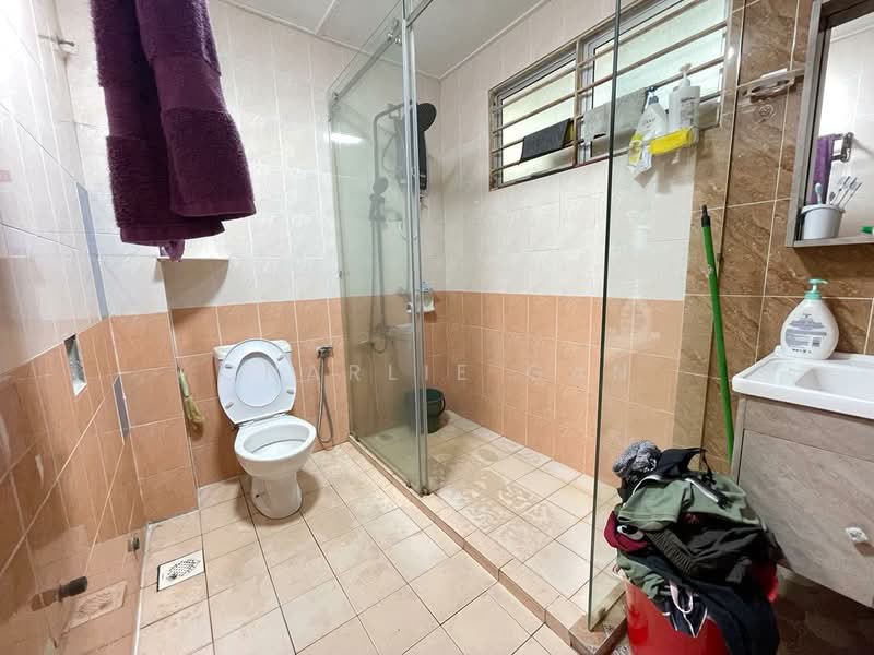 Semi-Detached House for Rent in Kota Kemuning (Shah Alam) - Charlie Gan - Bathroom - PropertyGuru.com.my