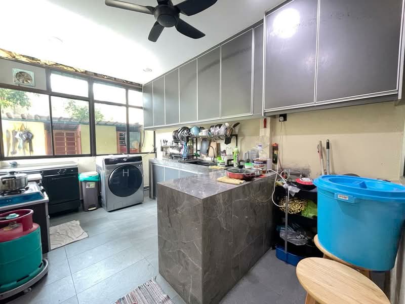Semi-Detached House for Rent in Kota Kemuning (Shah Alam) - Charlie Gan - Kitchen - PropertyGuru.com.my