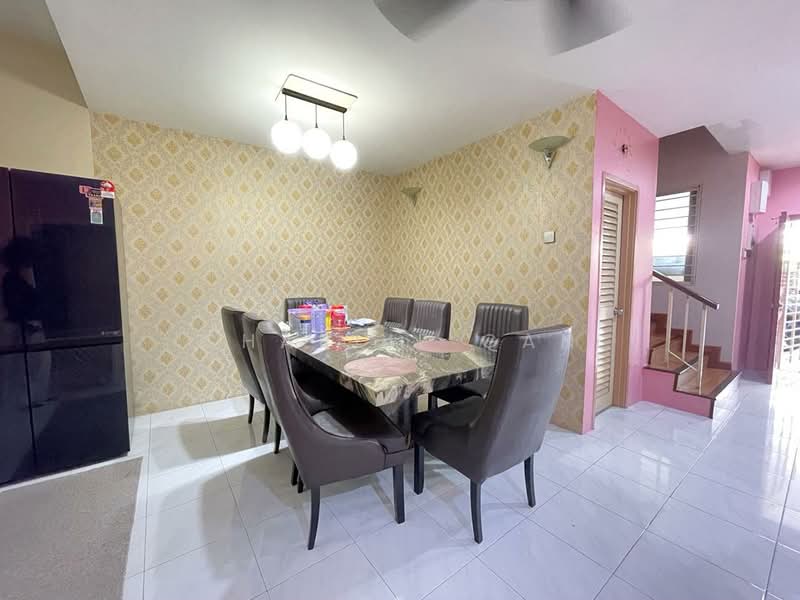 Semi-Detached House for Rent in Kota Kemuning (Shah Alam) - Charlie Gan - Dining Room - PropertyGuru.com.my